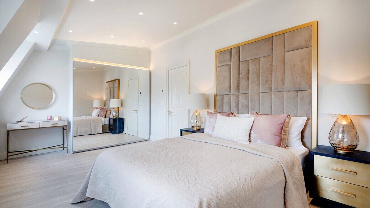 Bryanston and Dorset Square Apartment | Marble Arch Suite 4-Hosted by Sweetstay
