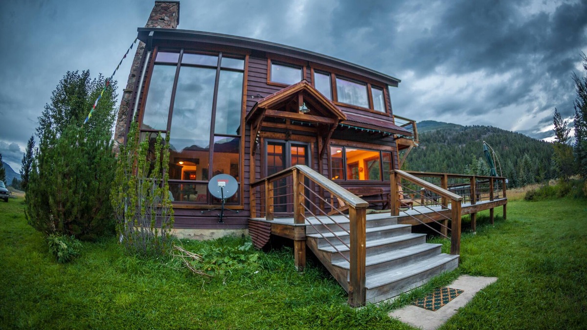 Carbondale House | Marble at its Finest! 5 STAR Mtn Chalet in the heart of the Rockies. Views, wifi