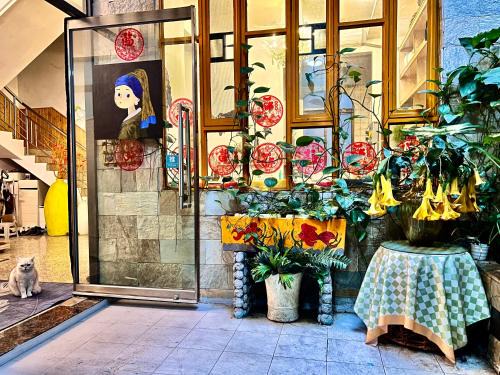 Shunde House | March Garden next to the Furniture Market