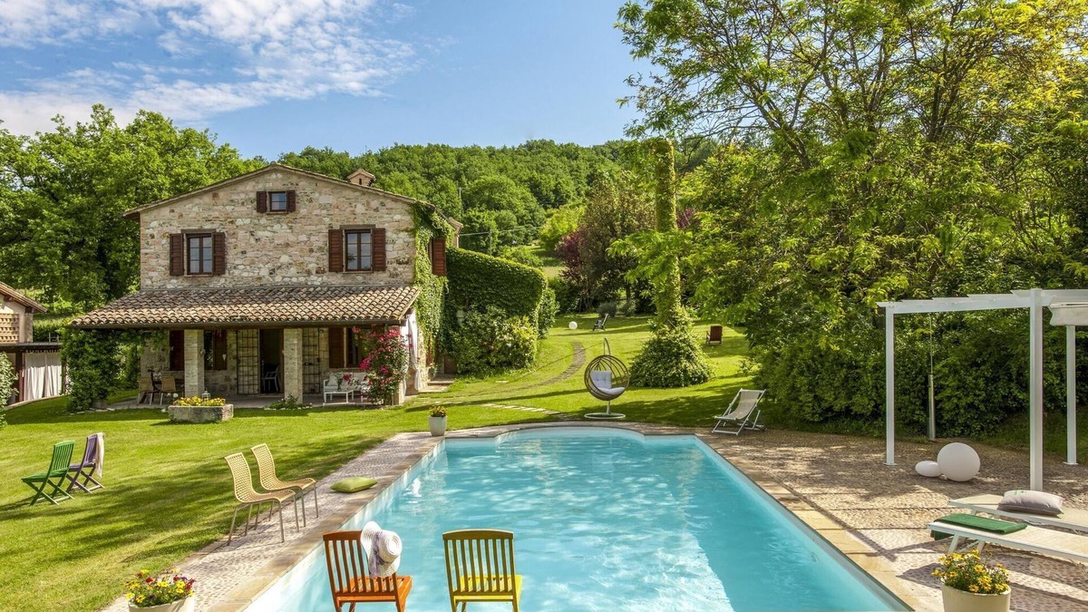Fermignano Villa | Marche Villa Close Culture
