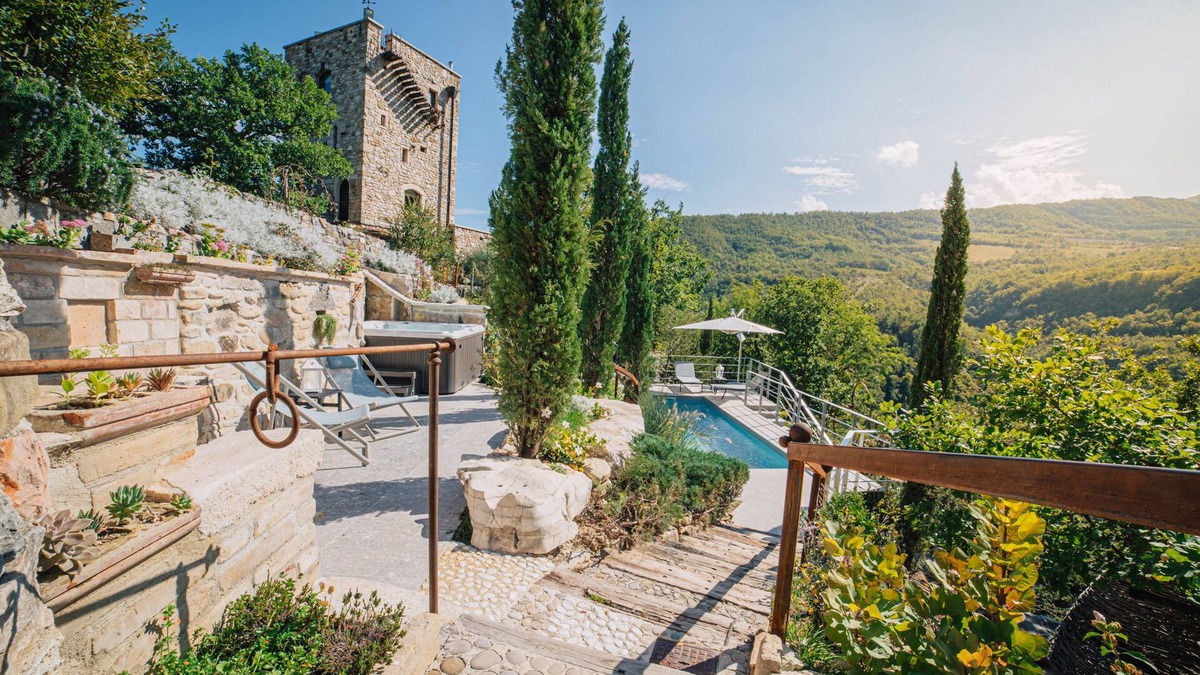Montefortino Villa | MarcheAmore - La Roccaccia. Private Castle with Pool & Jacuzzi.