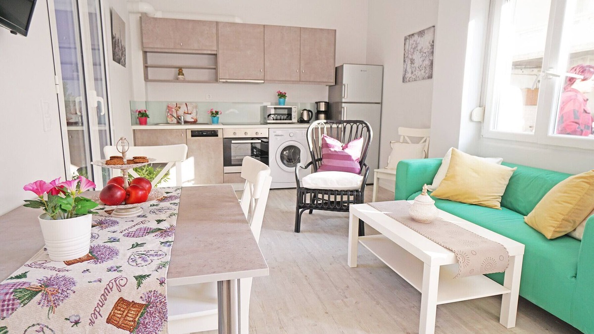 Nea Chora Apartment | Mare civitas unum ,near Beach, Chania Old Town