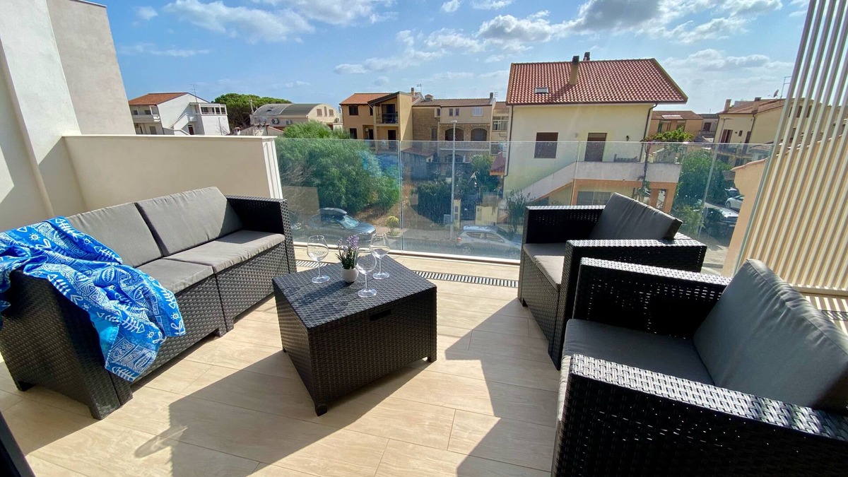 Torre Grande Apartment | Mare Dentro - Modern Apartment with Terrace for Families Near the Beach