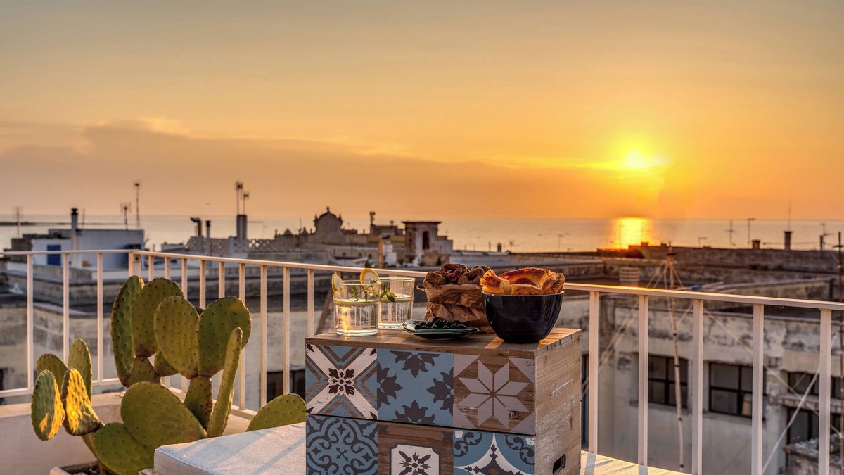 Gallipoli Historic Center Apartment | Mare, mare, mare - Three Bedroom Apartment, Sleeps 6
