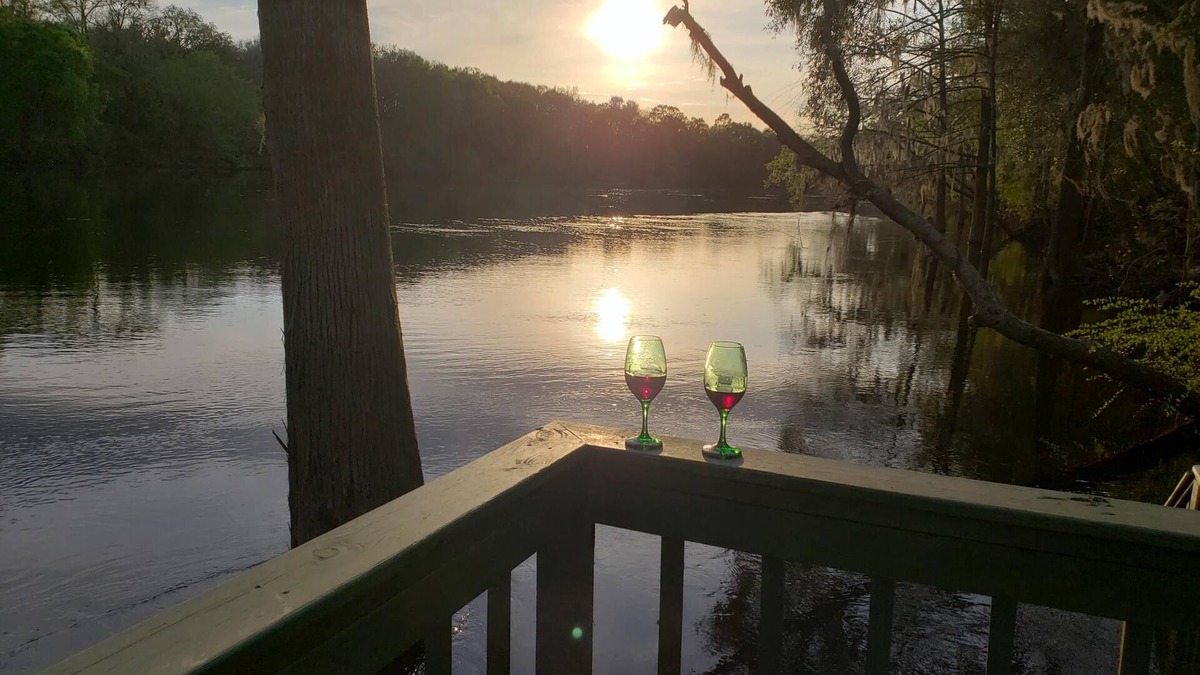 O Brien House | MARGARITAVILLE BY THE SUWANNEE RIVER & ROYAL SPRINGS PET FRIENDLY