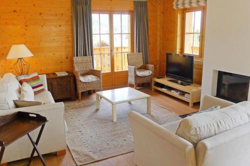 Ollon Ski Chalet | Marguerites