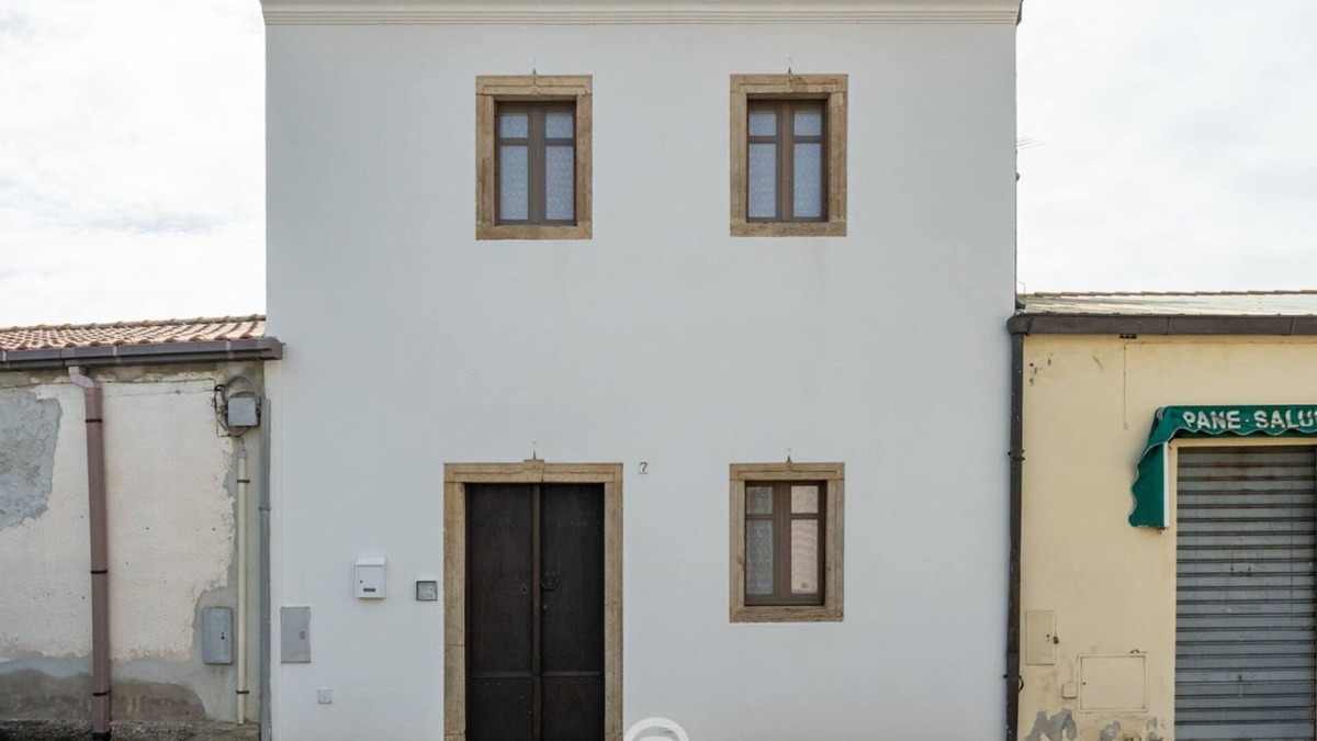 Massama House | Maria Grazia's Holiday Home