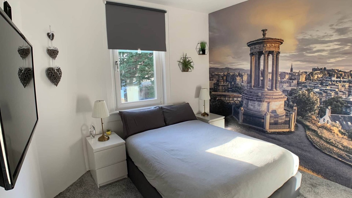 Restalrig Apartment | Maria - Nice quiet city center apartment.