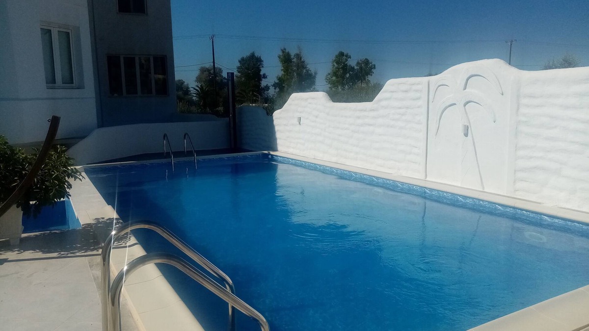 Pigianos Kampos Apartment | Maria's family house