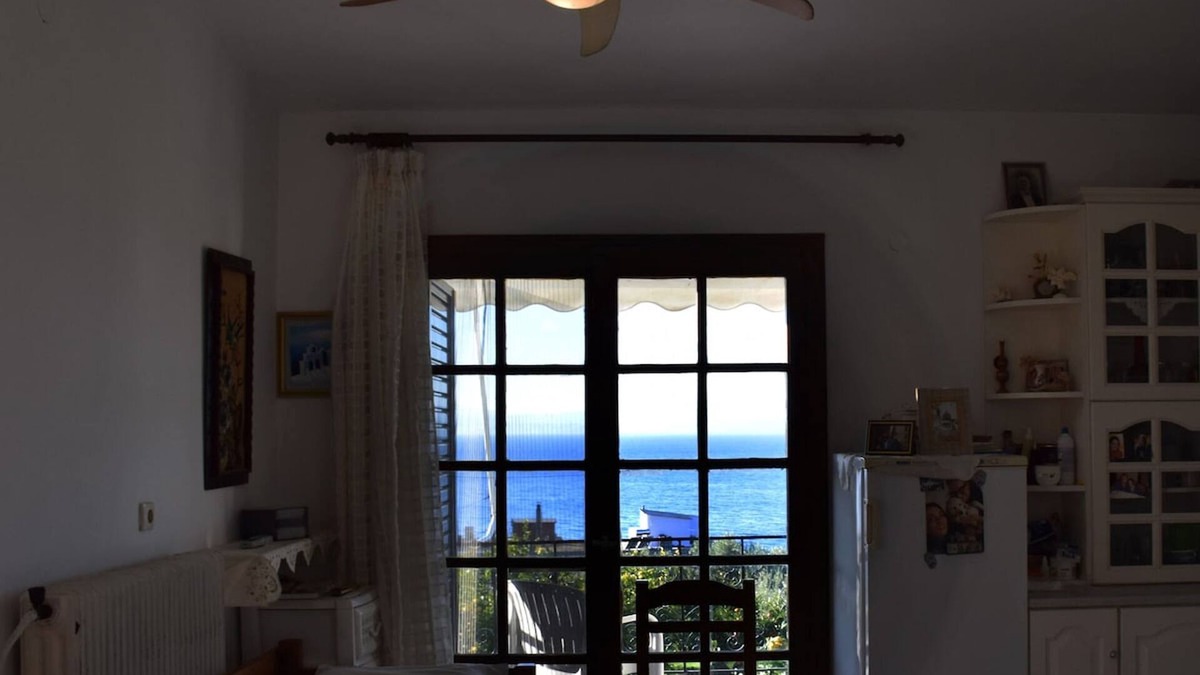 Agios Mamas House | Maria's Sea View House