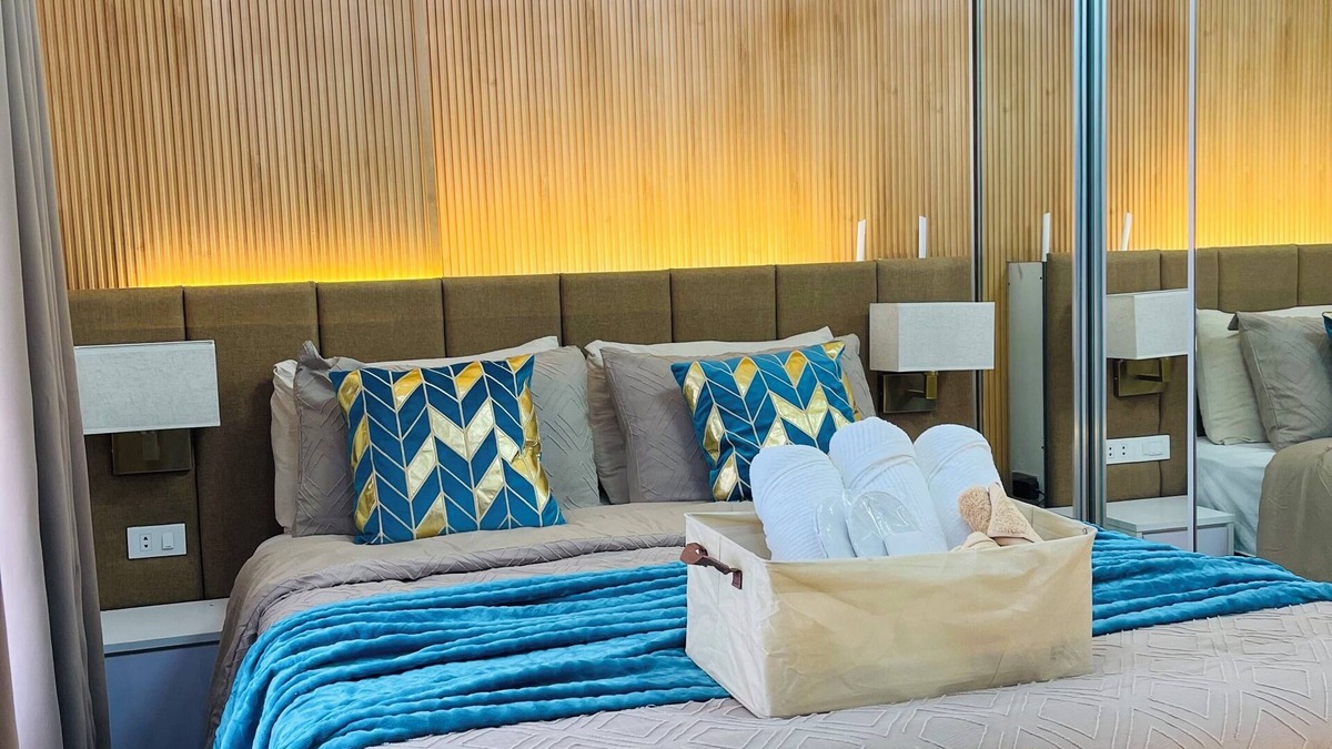 Malate Condo | Maria`s Suite near Manila Bay & Aiport with FREE Pool Access