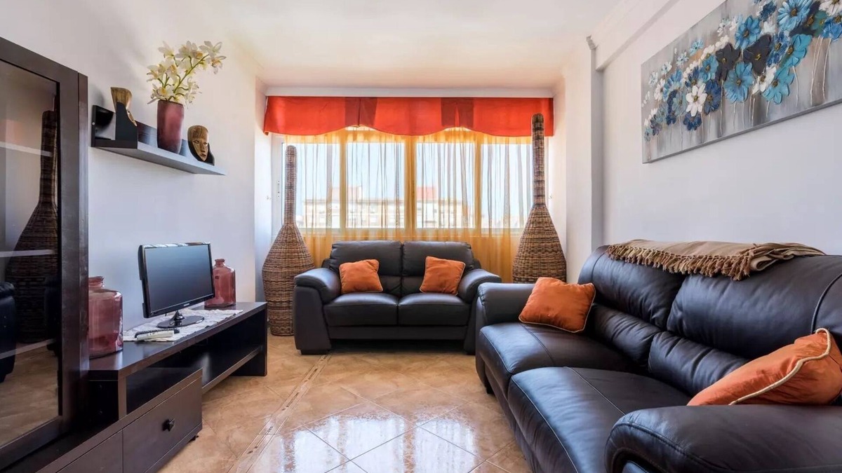 Carretera de Cadiz Apartment | MARIAM APARTMENT Lovely 3 bedroom apartment on a 7th floor