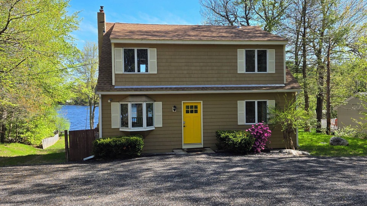 New Ipswich House | Marians Place Mountain Lake Escape!