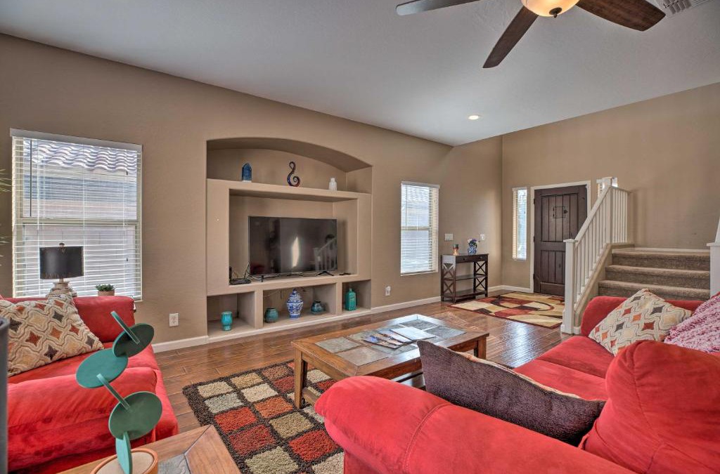 Maricopa House | Maricopa Home with Outdoor Seating, 2 Mi to Golf!