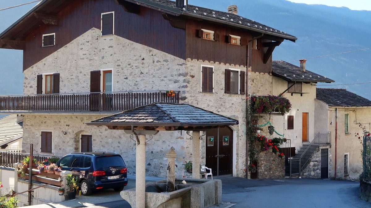 Mazzo di Valtellina Apartment | Mariella by Interhome