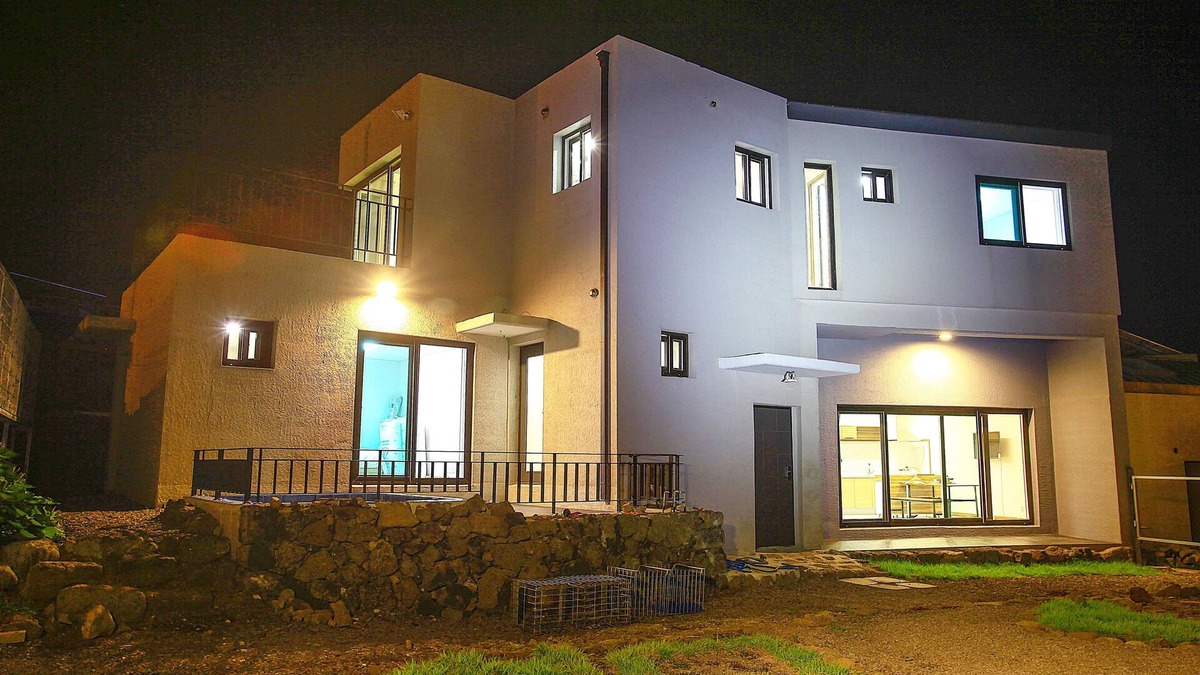 Gujwa House | MariGold