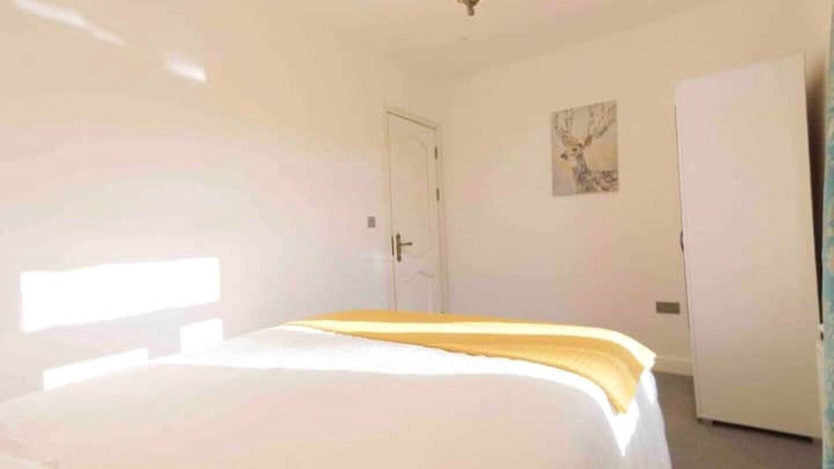 Harrow Villa | Marigold Villa