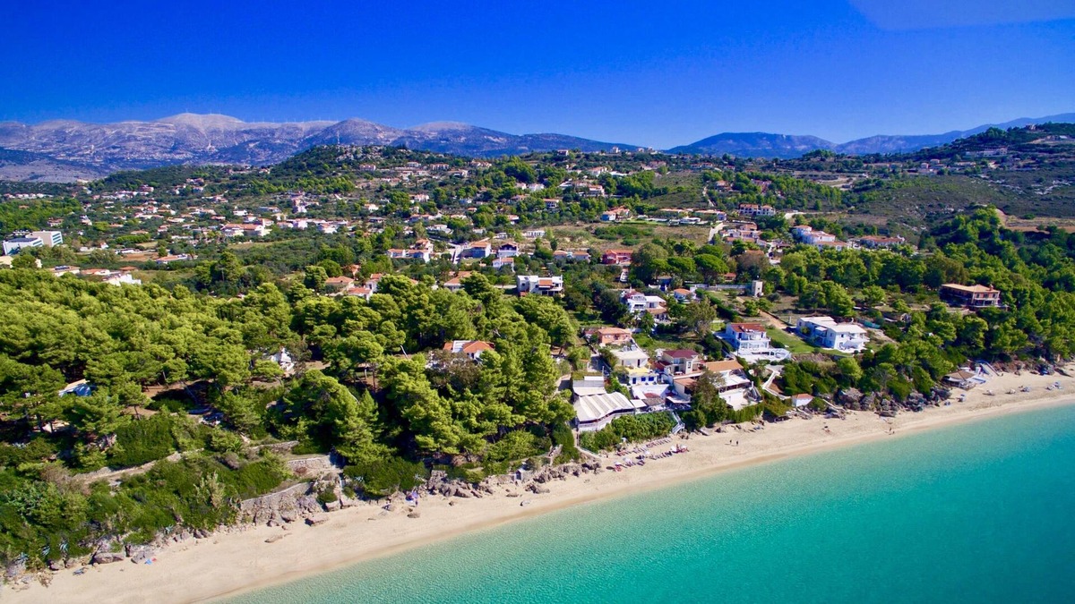 Lassi Apartment | MARILIA GARDEN APARTMENTS WITH 3 BEDROOMS 2 MIN FROM MAKRIS GIALOS BEACH