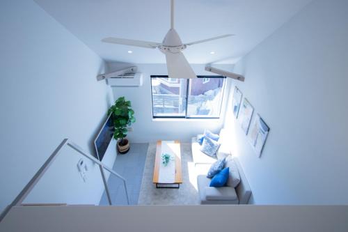 Zushi Apartment | Marina blue zushi