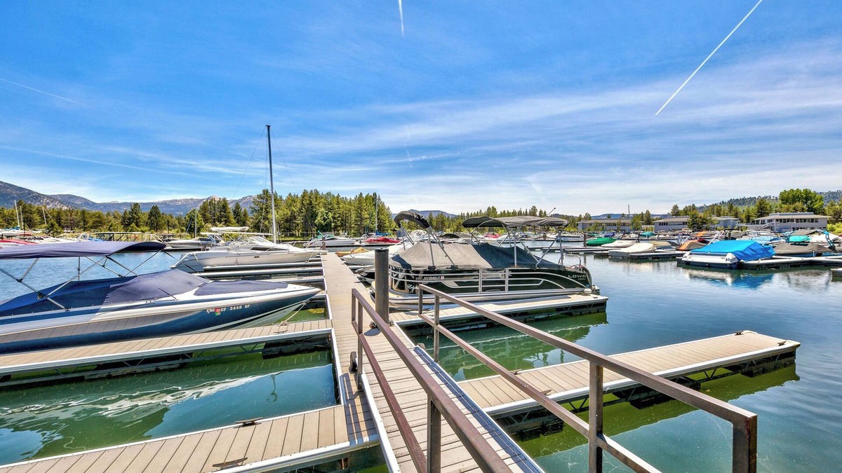 Tahoe Keys Condo | Marina Gateway: Tahoe Keys #47 Dock, Pools, Pets