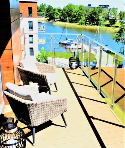 Ilawa Apartment | Marina Glamour - 3pok, widok na jezioro, klimatyzacja, parking podziemny, winda, Netflix
