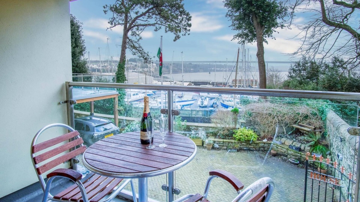 Neyland Apartment | Marina House Annex - 1 Bedroom - Neyland