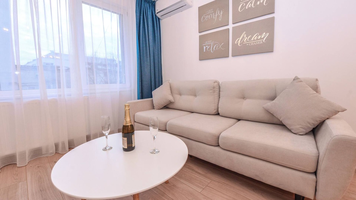 Bucharest City-Centre Apartment | Marina - One Bedroom Apartment - next to Cismigiu Park and Victoria Avenue