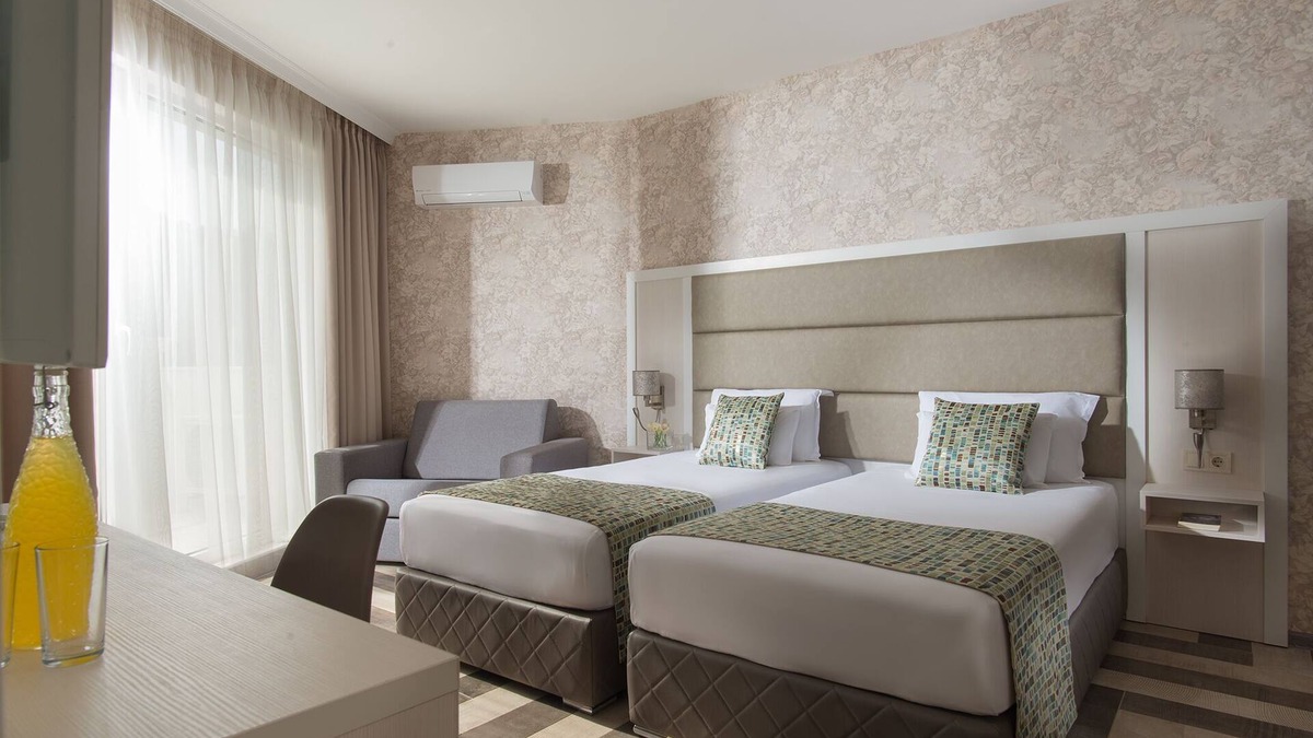Obzor Bed & Breakfast | Marina Sands Bijou Boutique - Amazing views