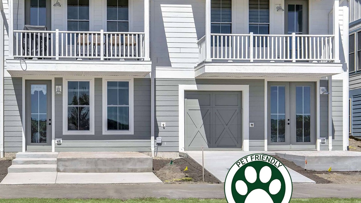 Ottawa House | Marina Tower 3 bed 2.5 bath