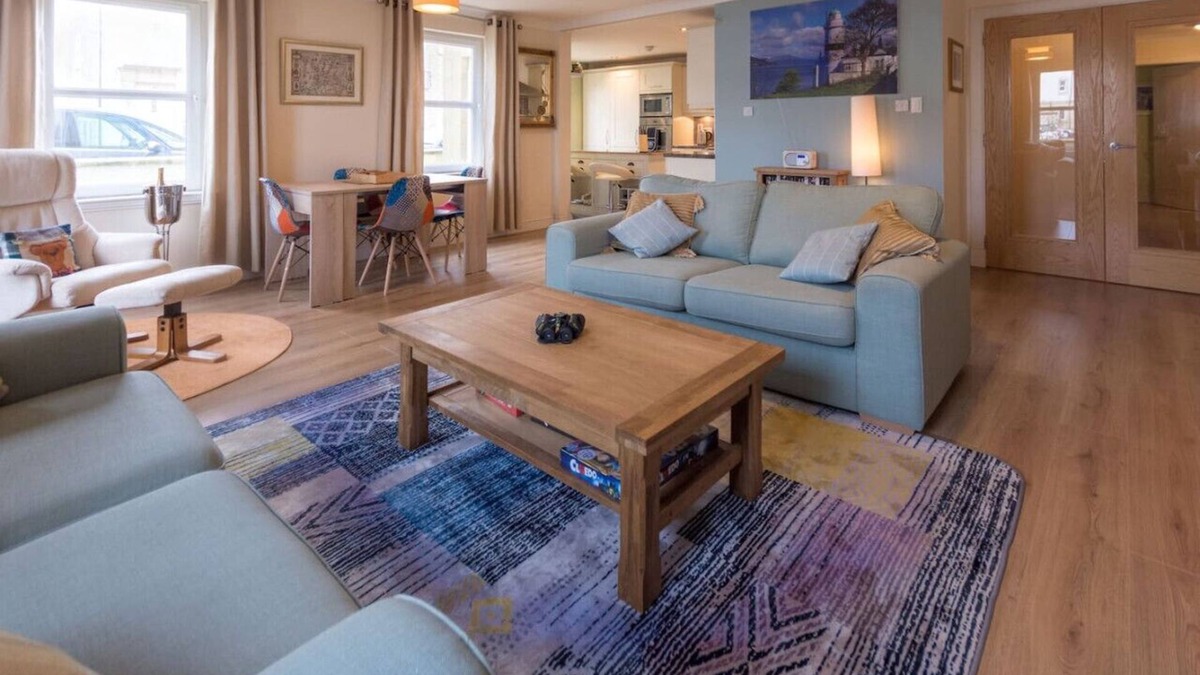 Inverkip Apartment | Marina View Apartment