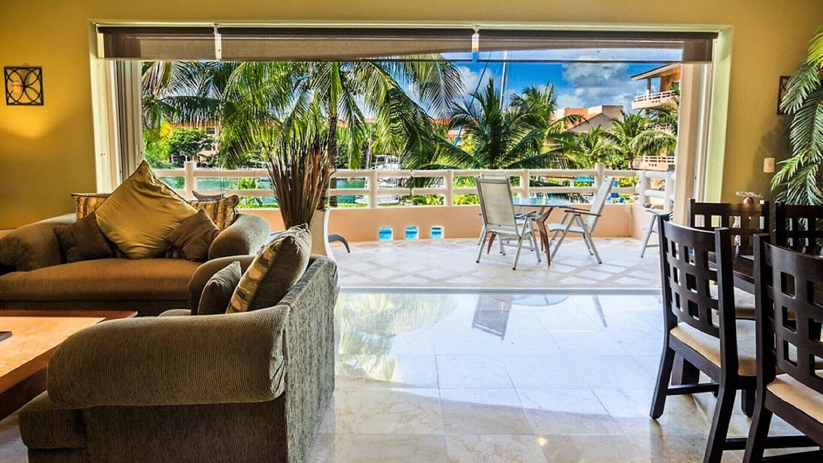 Puerto Aventuras Condo | Marina View waterfront Condo with resort style pool