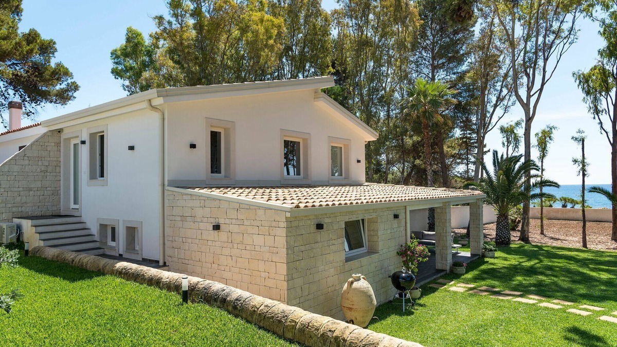 Punta Milocca Villa | Marinella - Syracuse ,Sicily