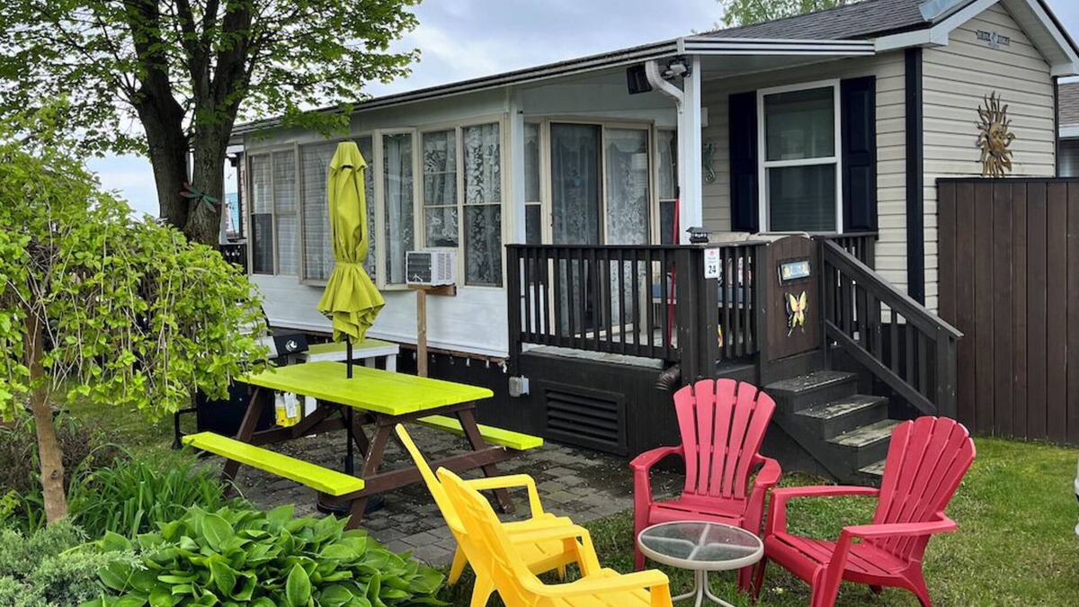 Sherkston House | MARINER Getaway cottage at Sherkston Resort Port Colborne