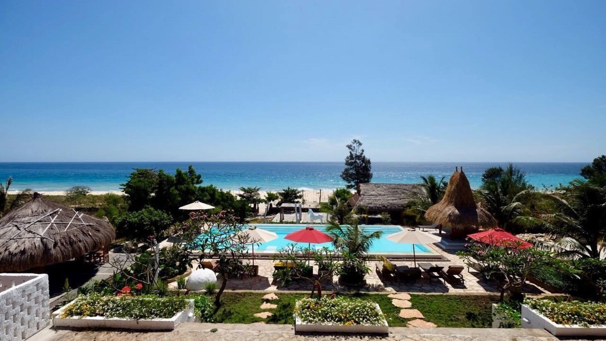 Tambolaka Bed & Breakfast | Mario Hotel and Cafe