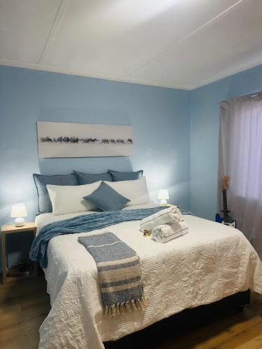 Worcester House | Mario & Luiza's Place - Cozy Stay with Pool & Braai