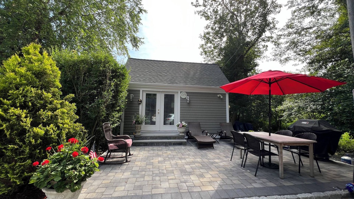 Marion Center Cottage | Marion Village's Very Best Cottage tiny home living close to the town beach