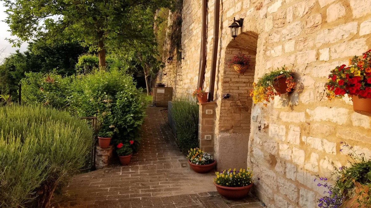 Spello Apartment | Mark Anthony - Hilltop Medieval Escape with Panoramic View