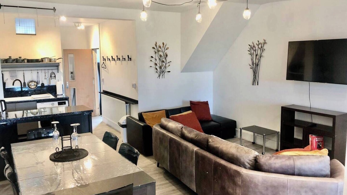 Long Eaton Apartment | Market Place Retreat in Nottingham