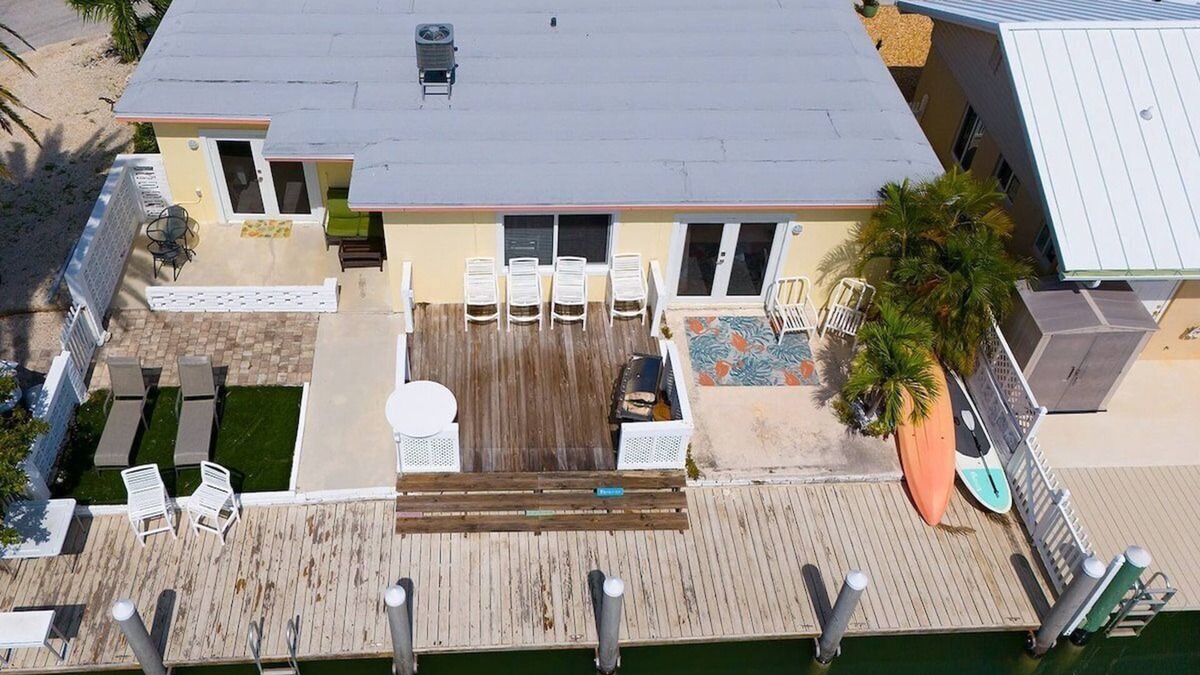Little Venice House | Marlin Manor~ Waterfront Home 2min to Open Ocean!