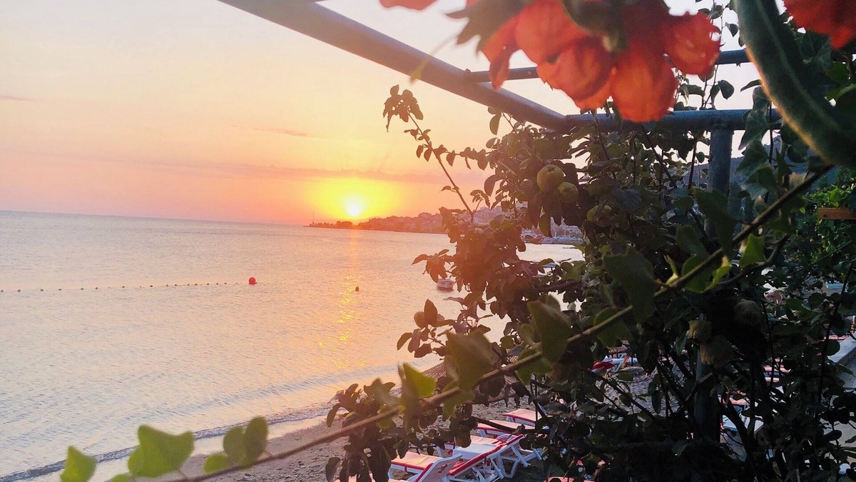 Marmara Apartment | Marmara Yali Evi - Direct Beachfront 1-Room-Apartment