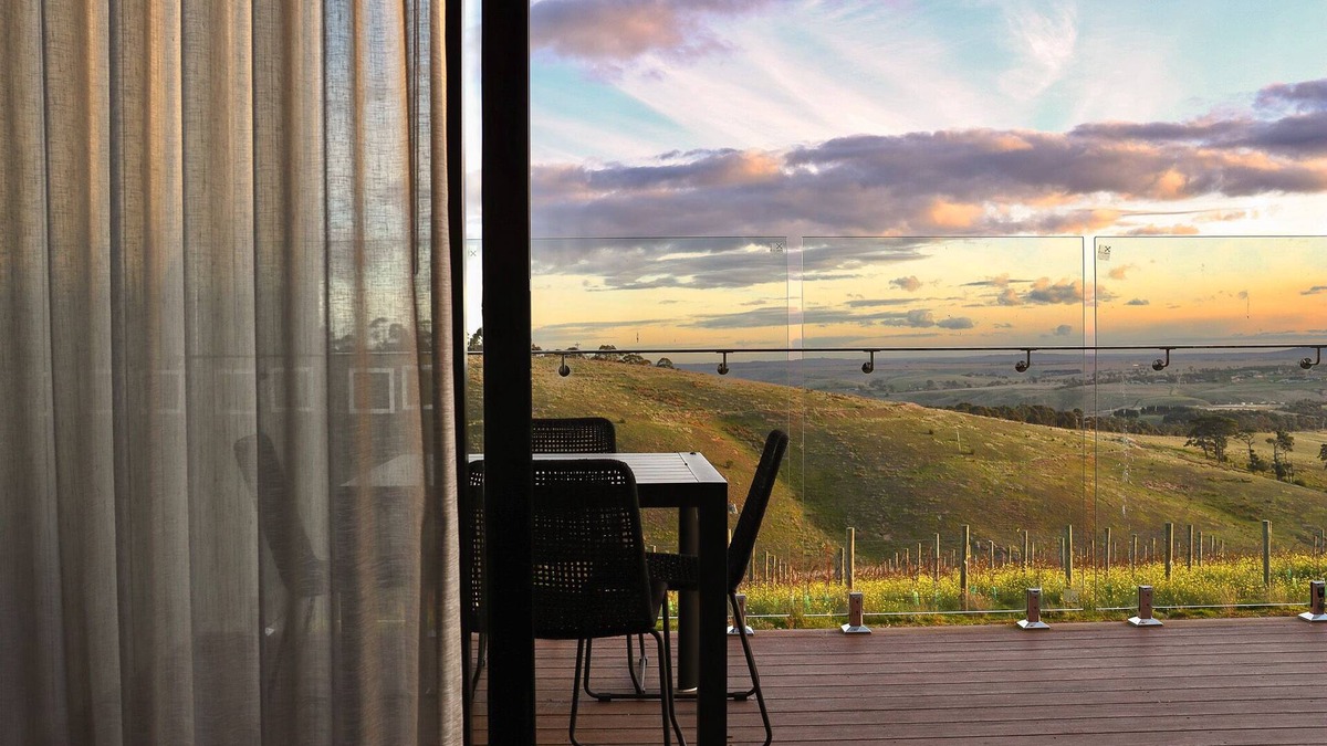 Mickleham Hotel | Marnong Estate