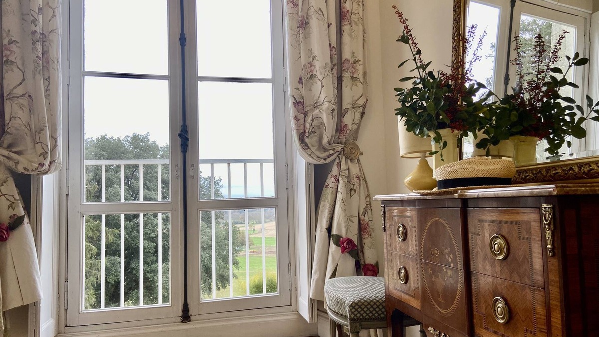 Tierce Other | Marquis Room in Chateau la Bainerie