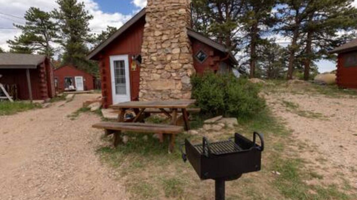 Red Feather Lakes Cabin | Marr's Mountain Cabins - Cabin 3