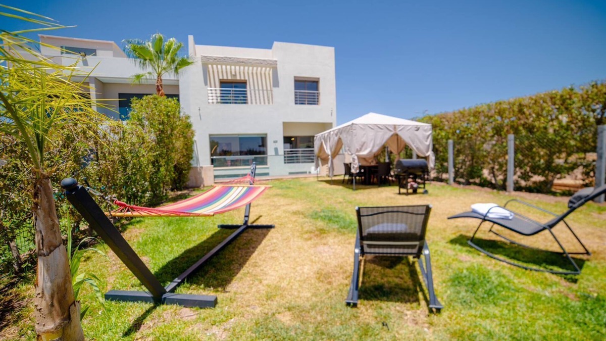 Medina Villa | Marrakech Villa w/Private Pool, WiFi, AC Sleeps 8