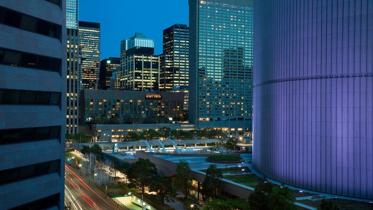 Bay Street Corridor Hotel | Marriott Downtown at CF Toronto Eaton Centre
