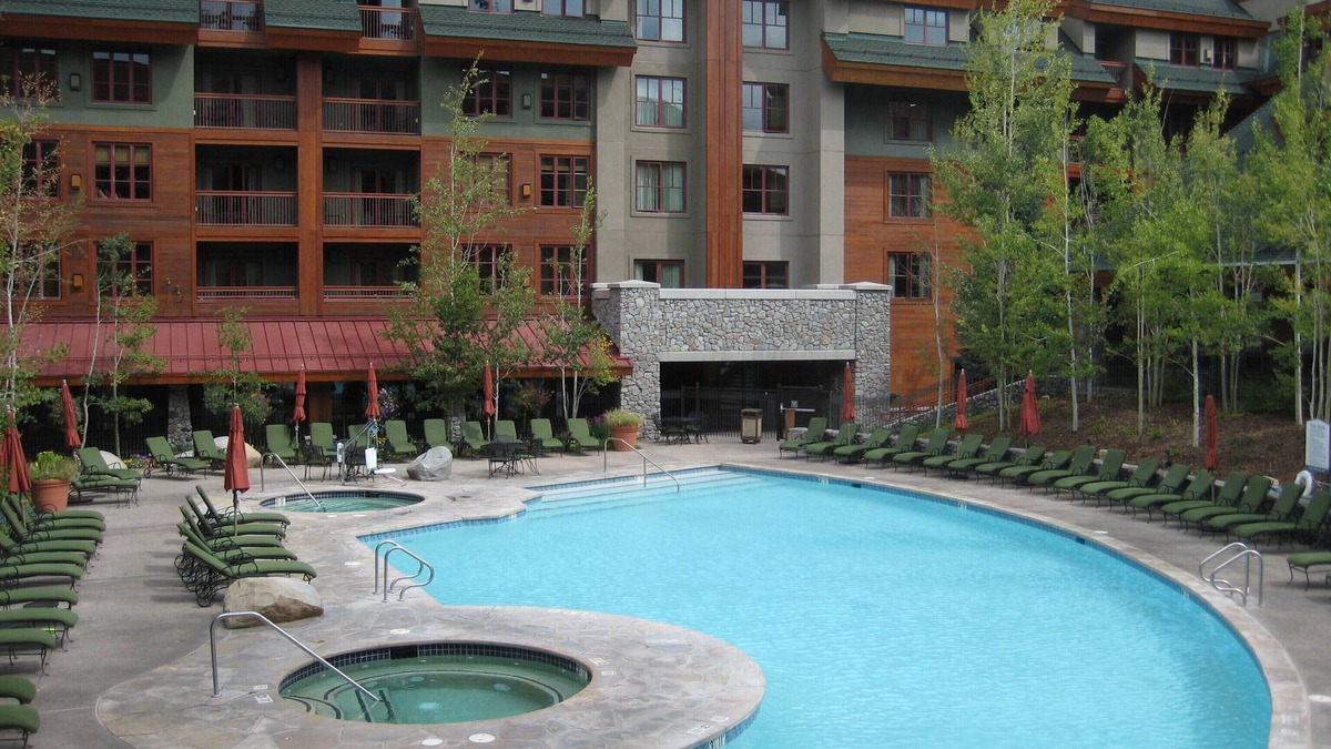 South Lake Tahoe Apartment | Marriott Grand Residence 4-star resort 2 bed/3 bath condo sleeps 6-8. Big deck.