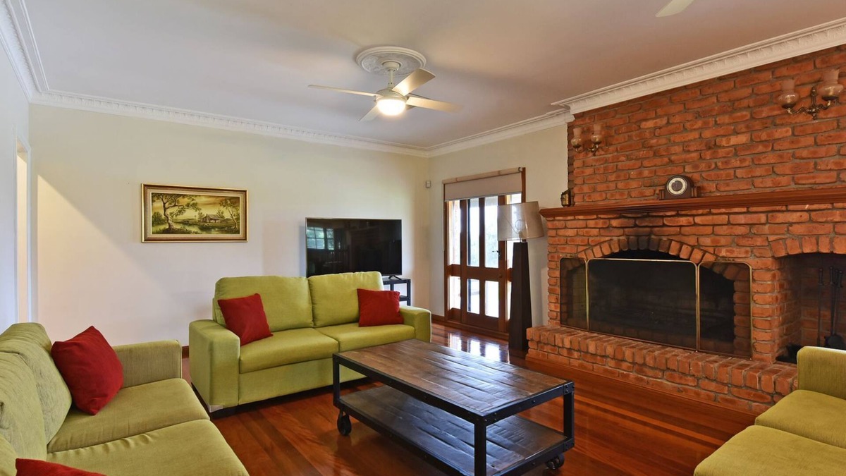 Pokolbin House | Marrowbone Mountain Views