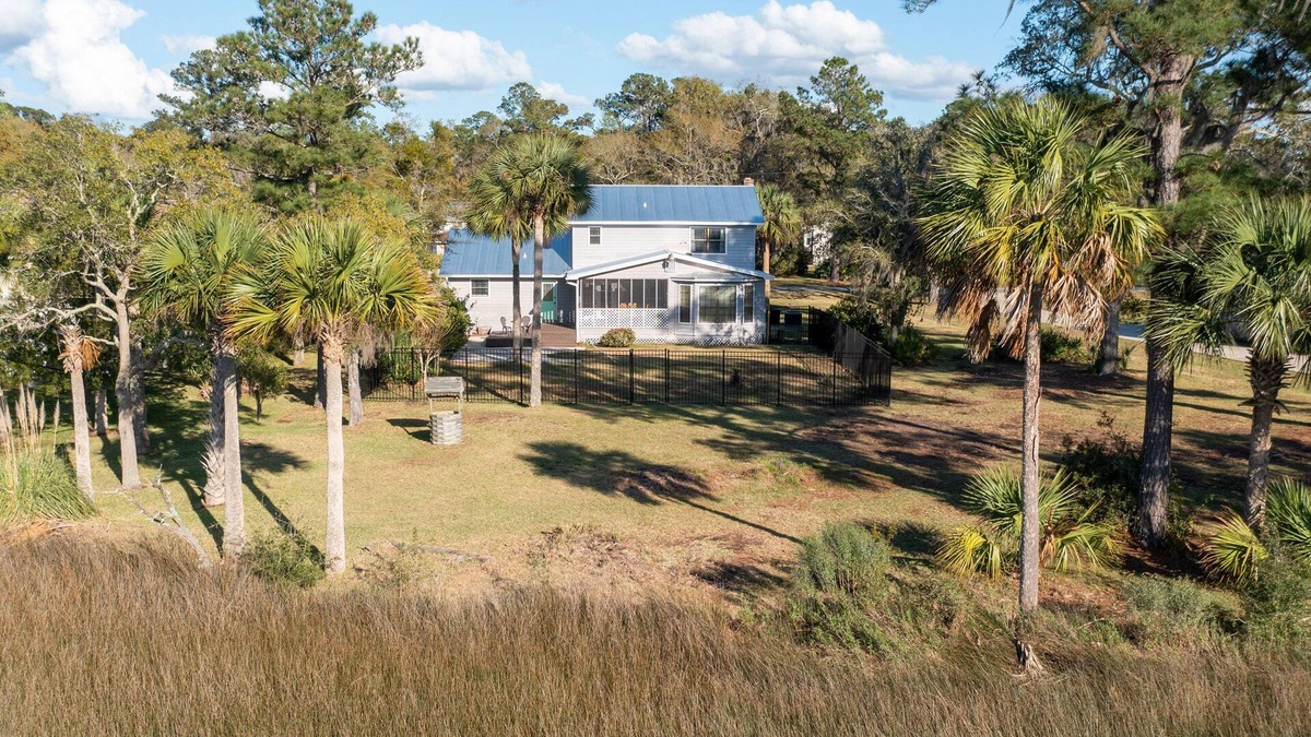 Brunswick House | Marsh Front Cottage | 3 Bed, 2.5 Bath