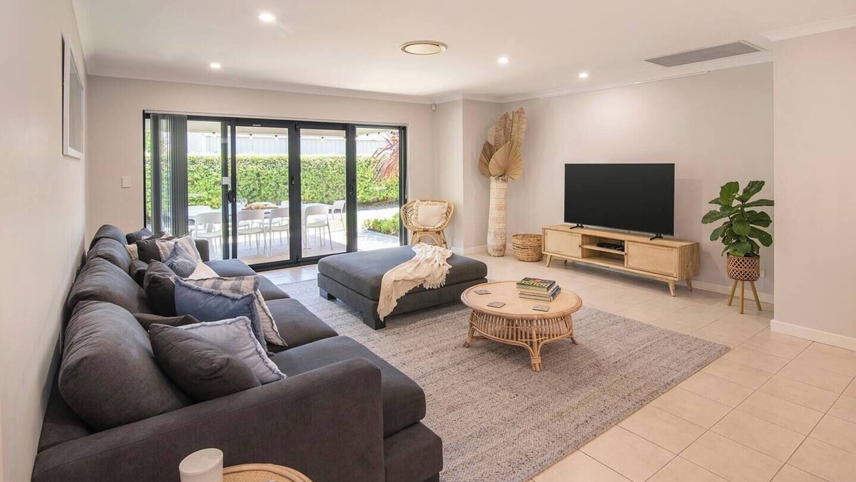 Quindalup House | Marshall En Pointe Modern Charm by Quindalup Beach