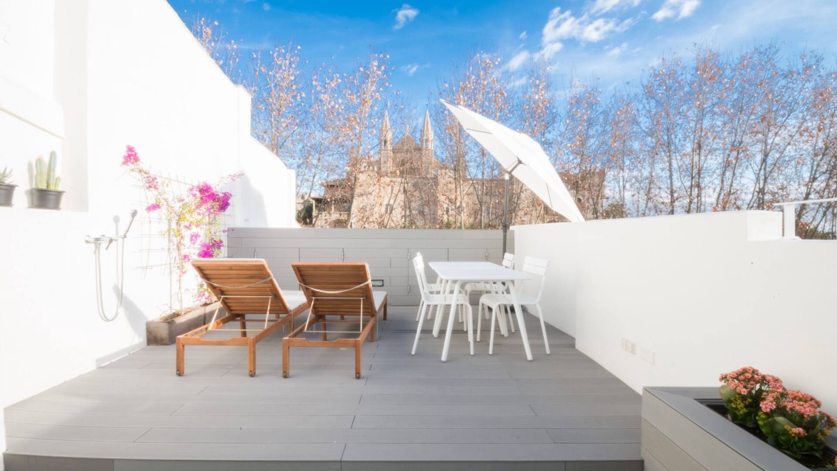 Old Town Apartment | Marsuites 4 - Penthouse Palace and Cathedral View (Fourth floor)